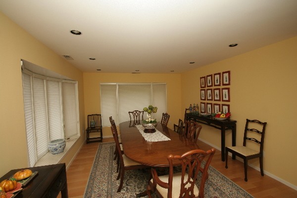 Dining Rm.