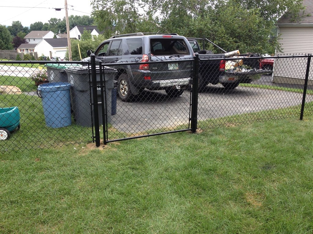 4' black chainlink in pembroke nh