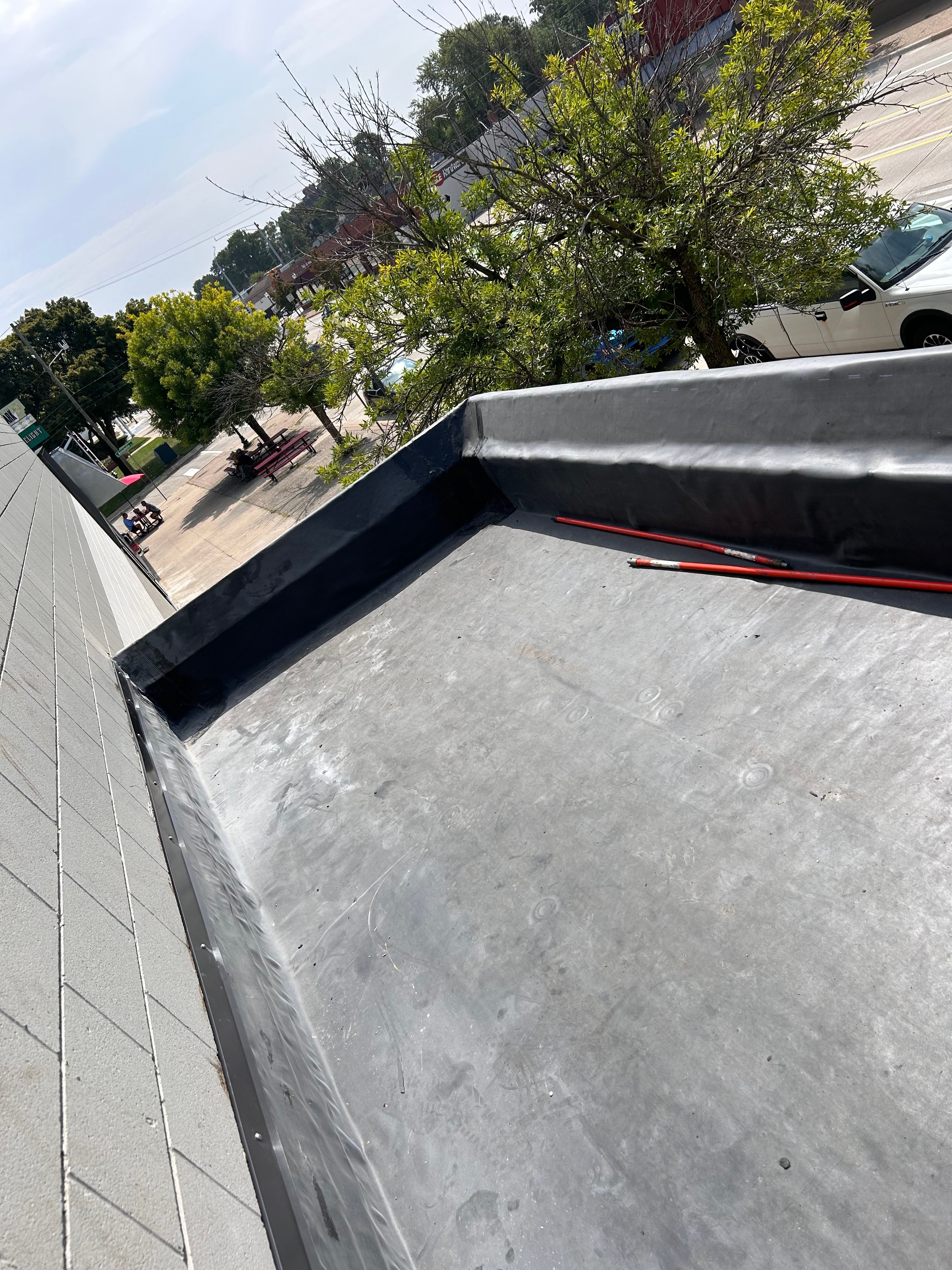 Avatar for Emil roofing and repairs