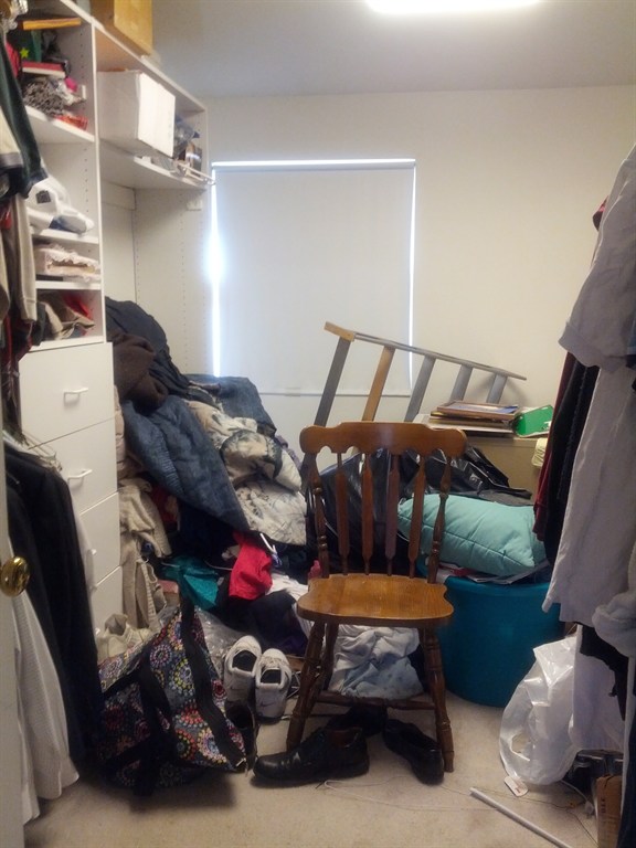 CLOSET BEFORE ORGANIZING