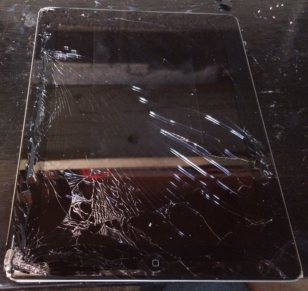 Ipad 2 with a broken screen