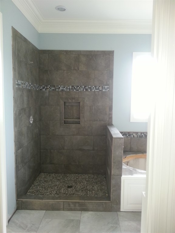 Shower Stall Pic. 1
