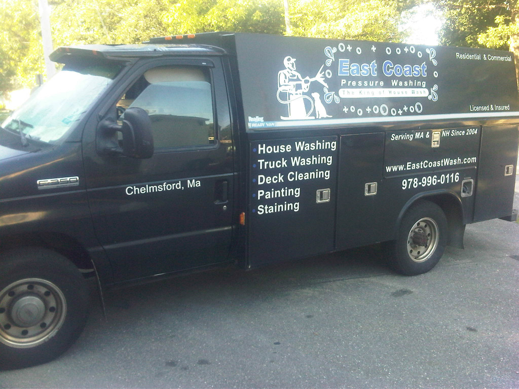 Logo for East Coast Power Washing