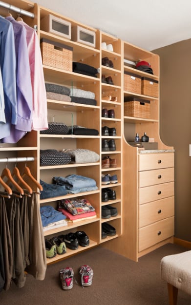 Maple Walk In Closet