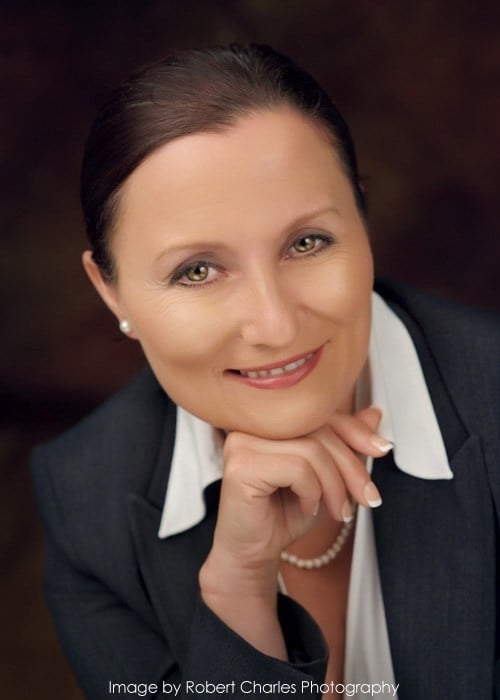 Law Offices of Carmina Fernandes logo