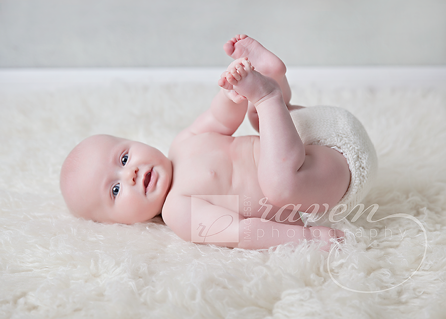 Images By Raven Photography logo