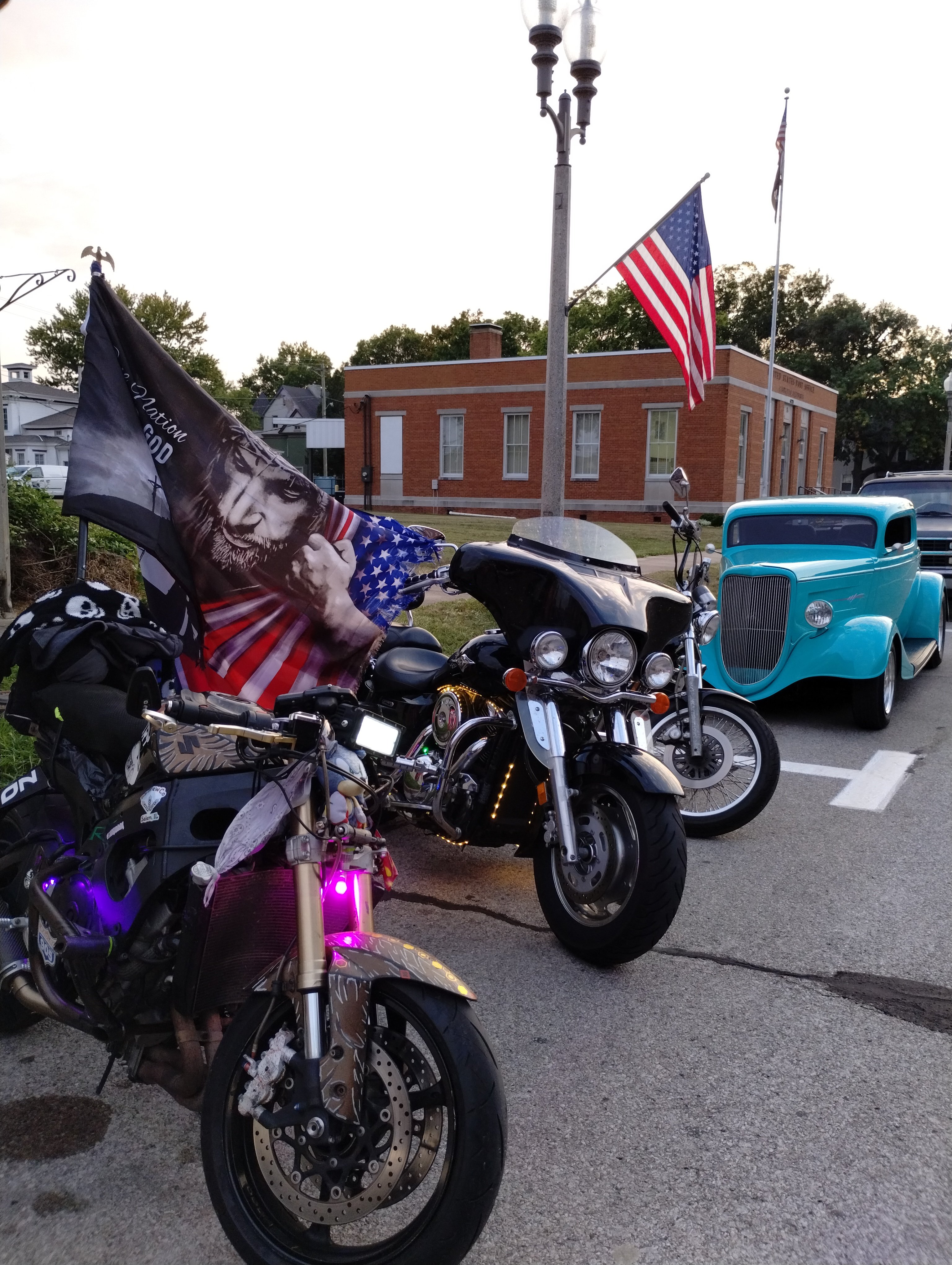 Avatar for Henard's Refinishing