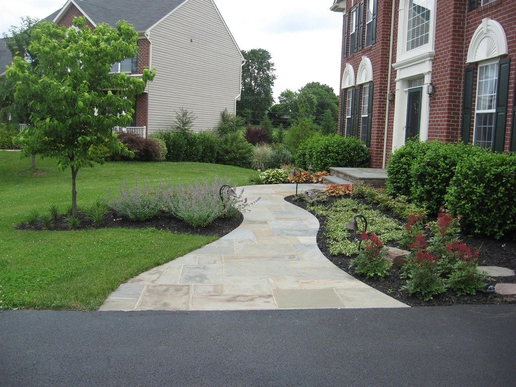 Front Walkway & Landscaping