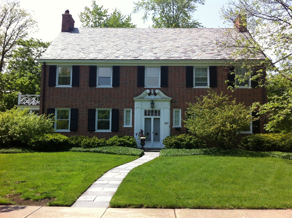 Exterior 1