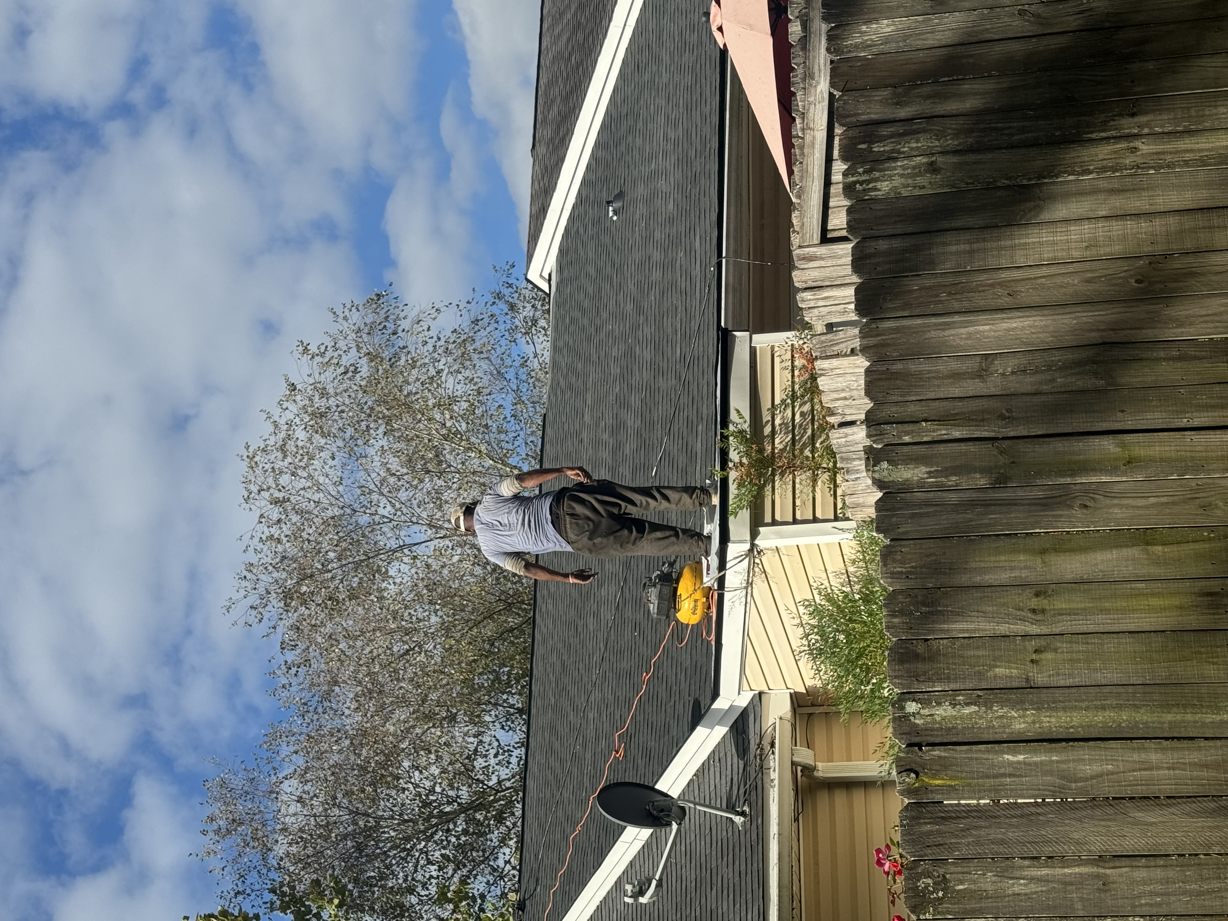 Avatar for Lay Roofing LLC 