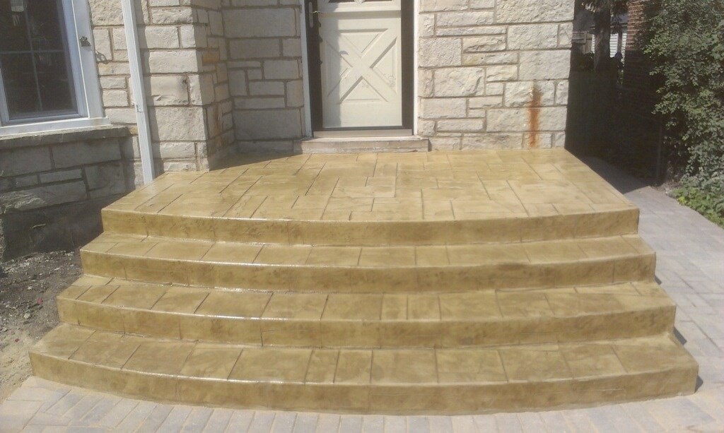 Logo for Lopez Concrete & Brick Paving