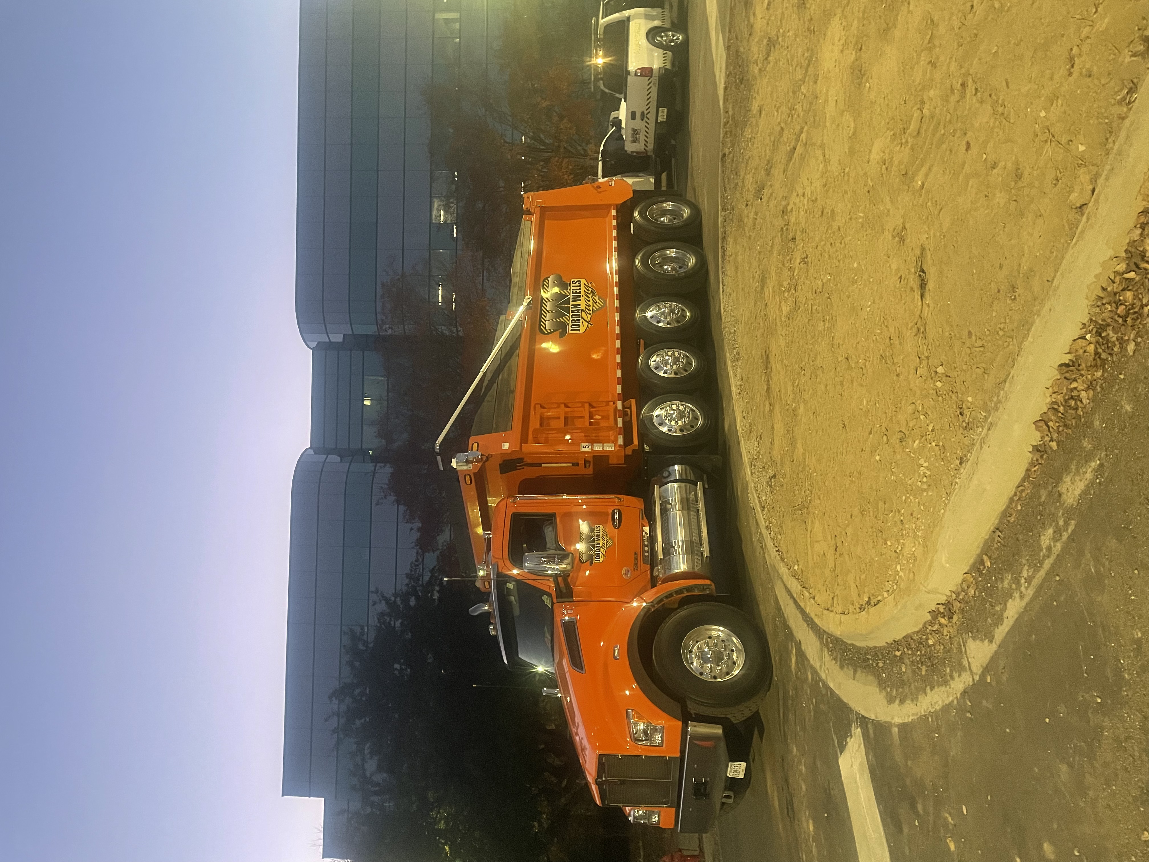 Avatar for Jordan Wells paving