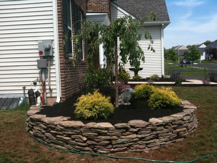 Field Stone Retaining Wall