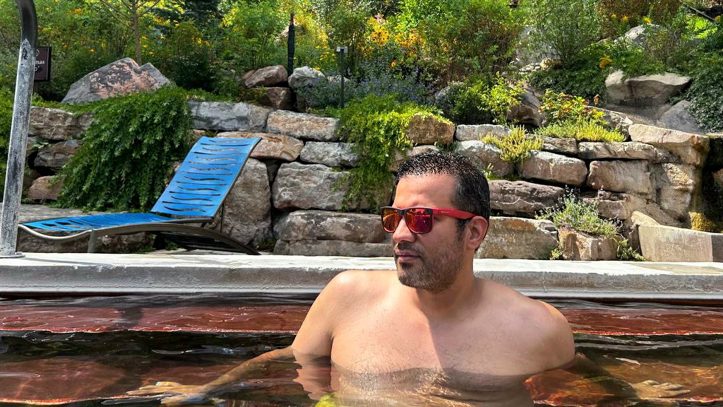 Avatar for Pro working