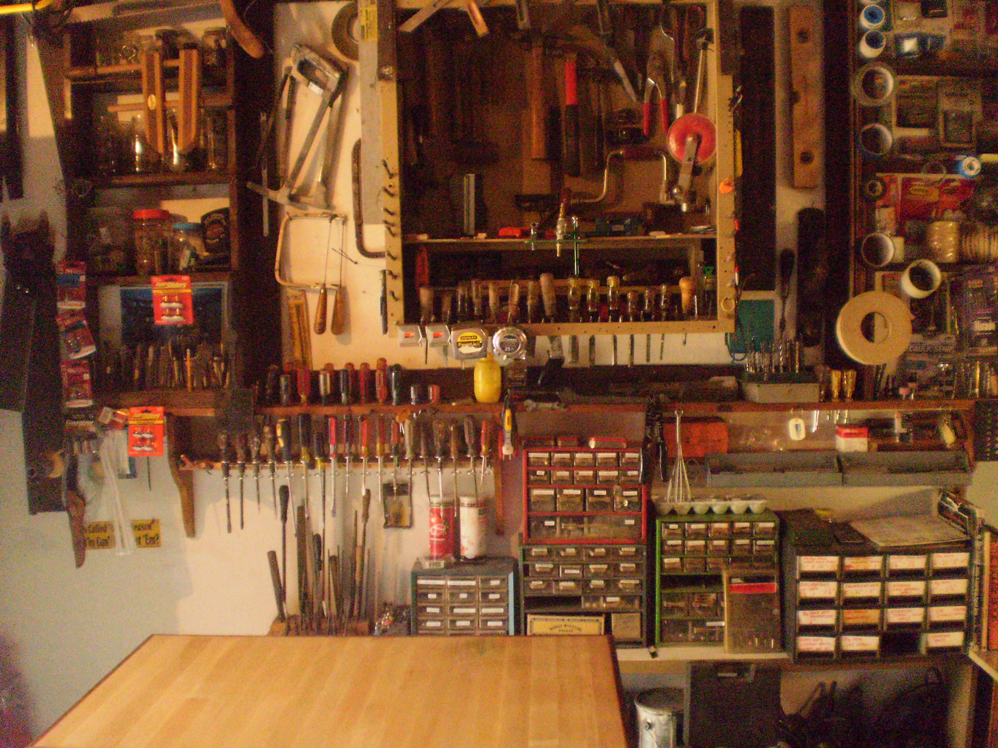 Barton's Woodworking & Restoration logo