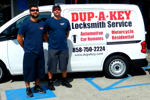 Dup-A-Key logo