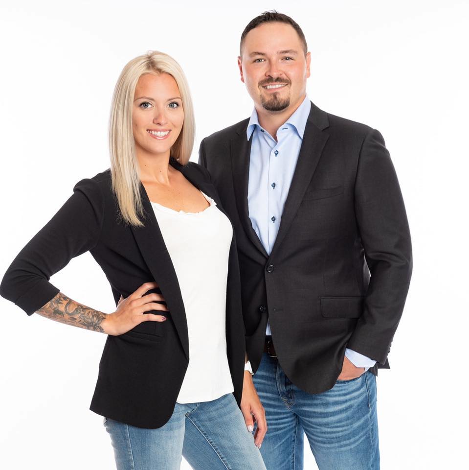 Lee Real Estate Team logo