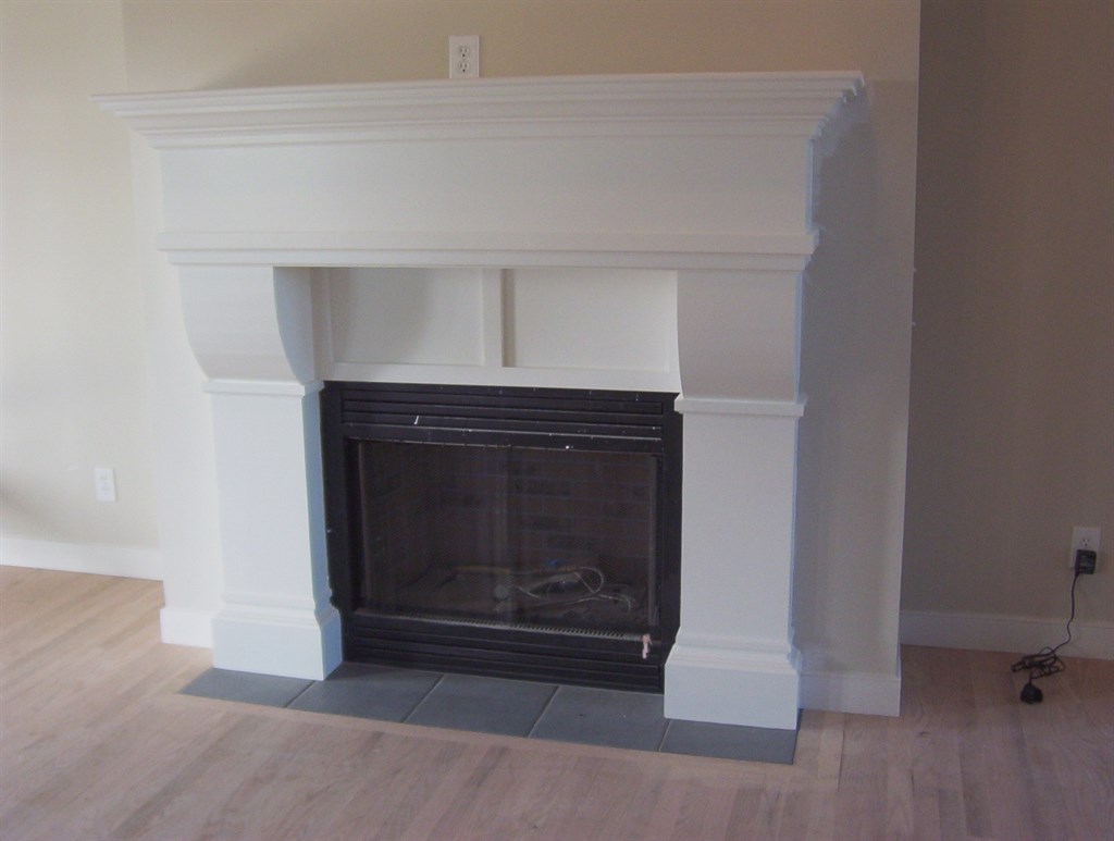 Custom Fireplace Mantel & Surround
