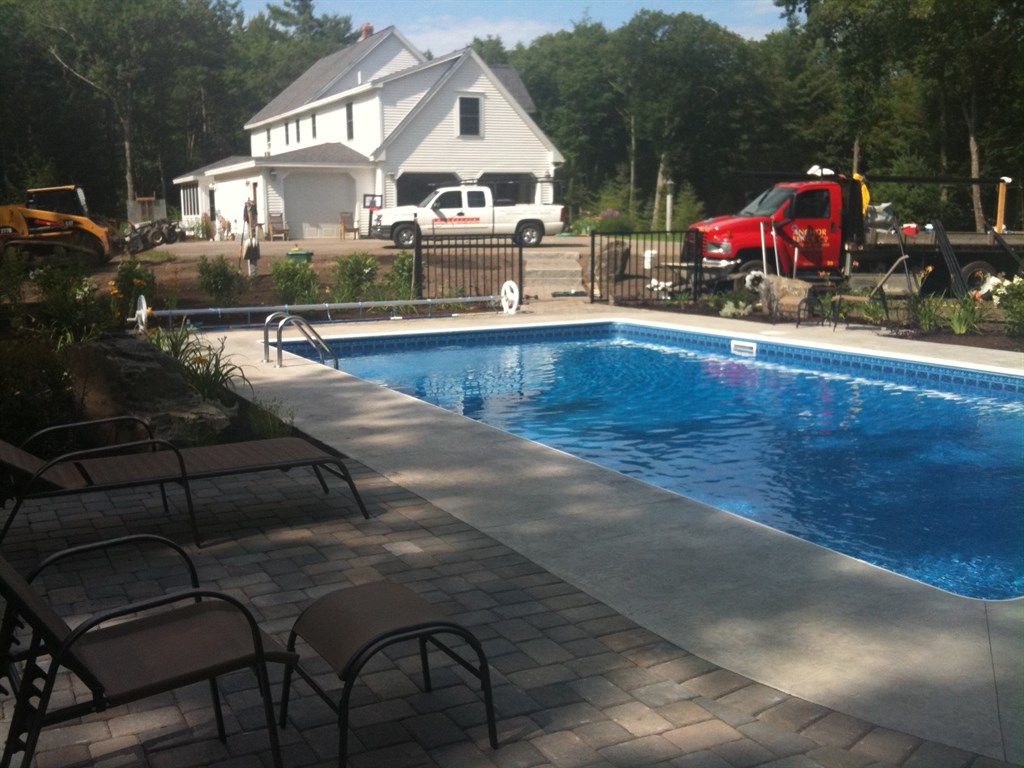 Stamped Concrete w/Paver Patio