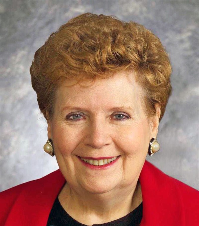 Lynne Gillette