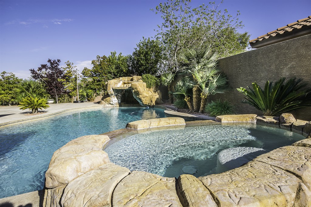 clean pool