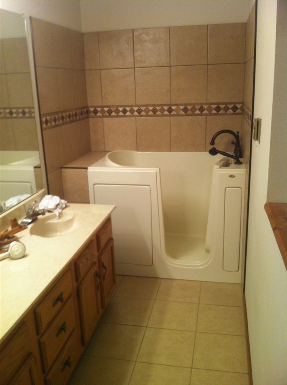 Elderly bath