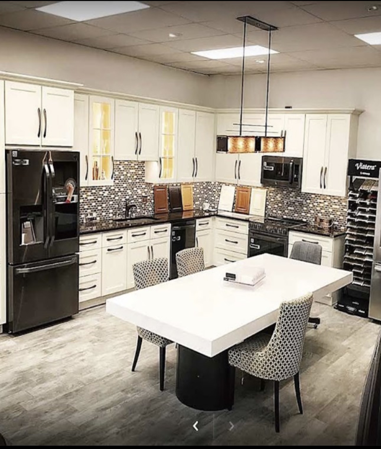 Avatar for Custom Cabinets, LLC