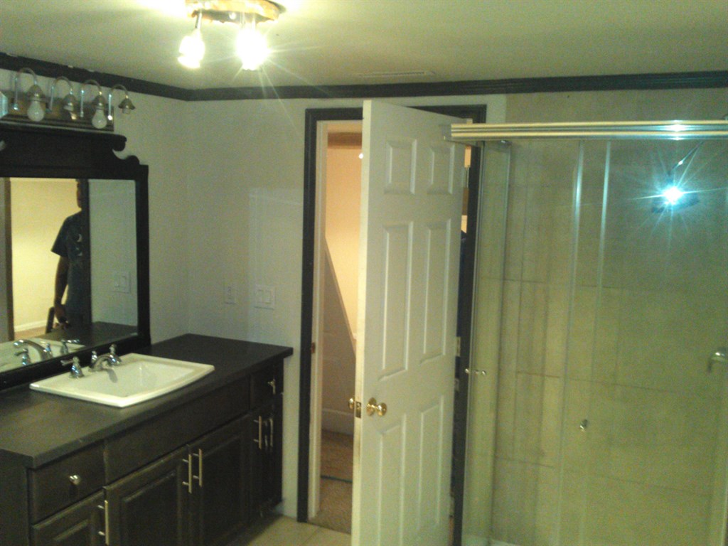 bathroom 
