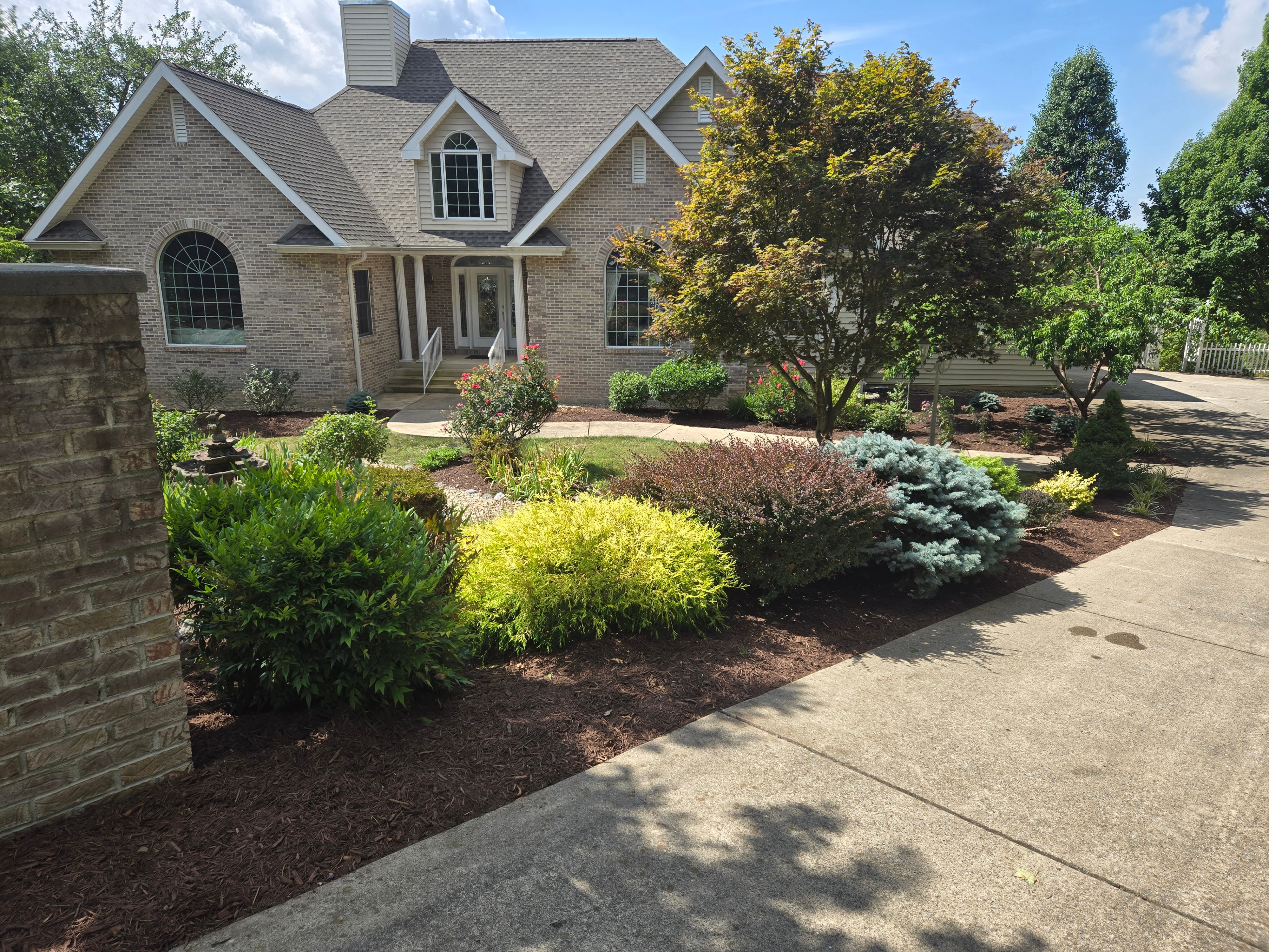 Avatar for Custom Gardening Services