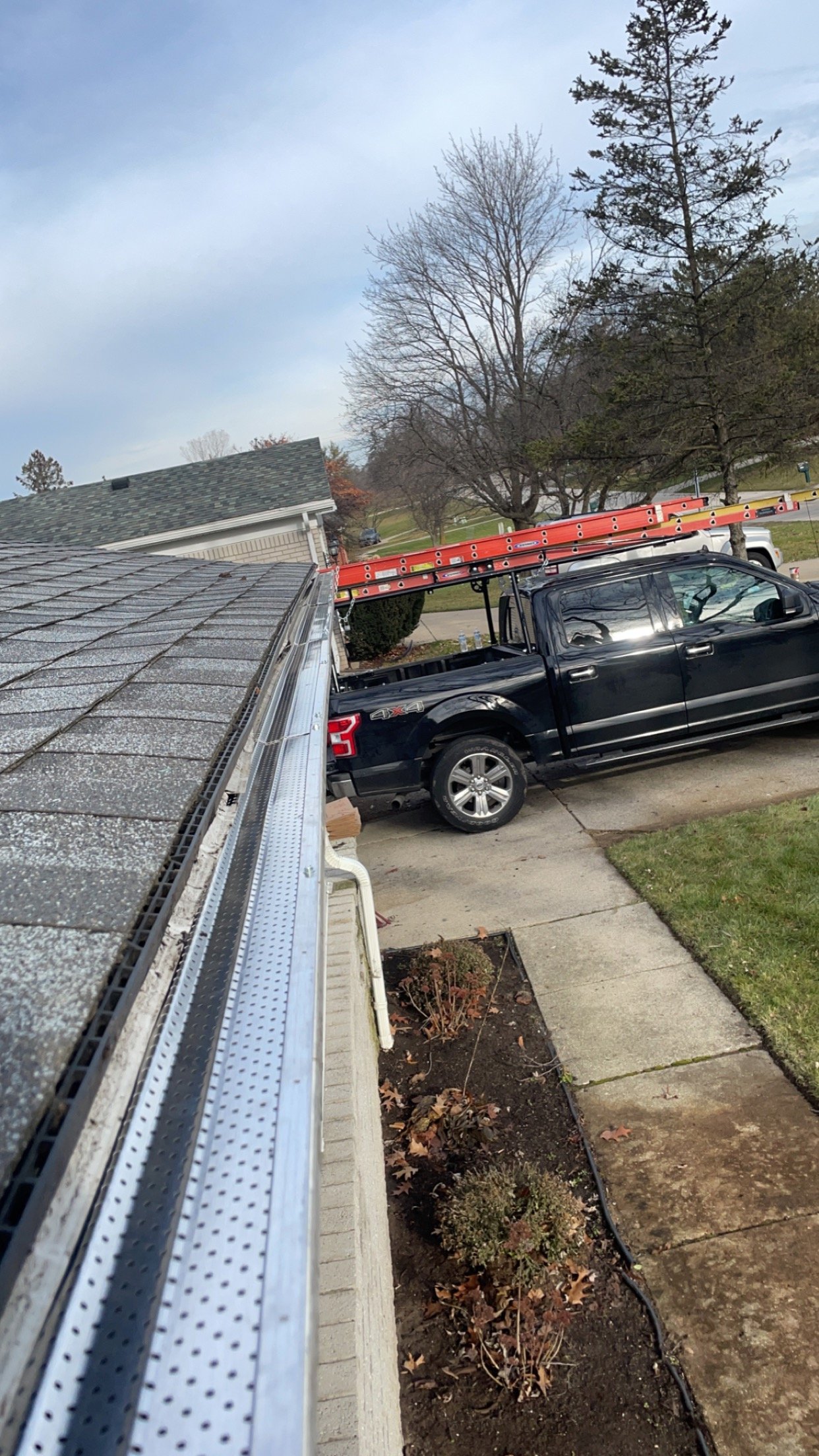 Avatar for Dells Gutters and Lawn Care LLC