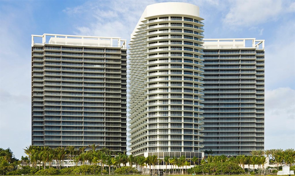 st regis bal harbour condos