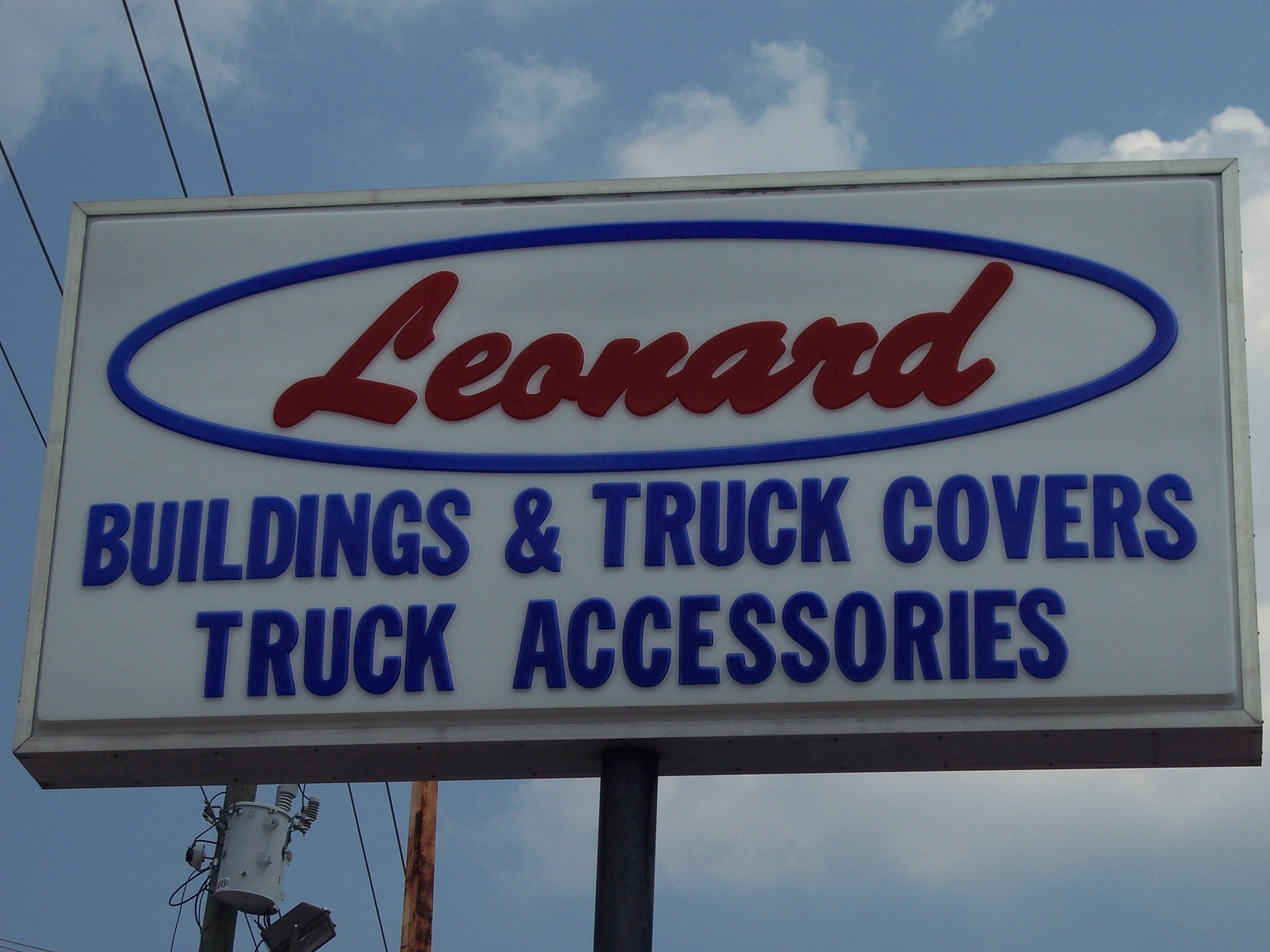Leonard's Building and Truck Accessories logo