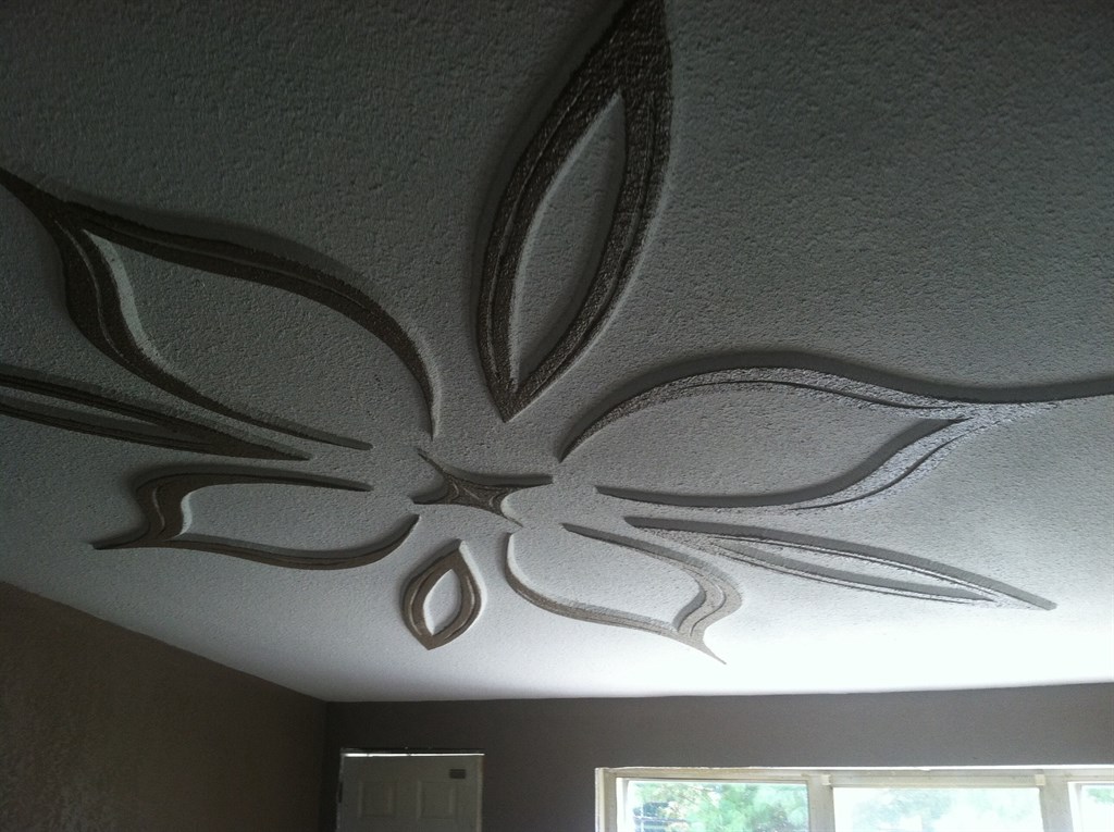 Living room ceiling