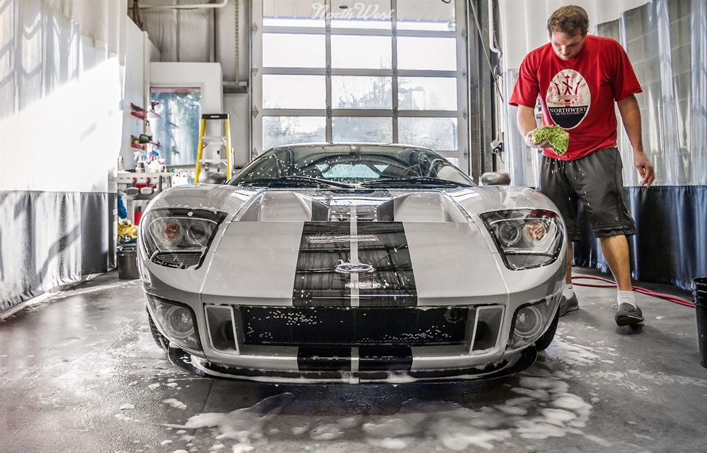 Ford GT hand wash at NWAS