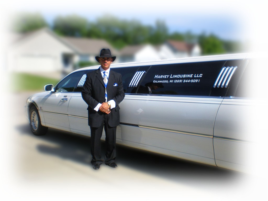 Owner Scott with White Stretch