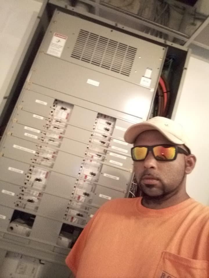 Avatar for Locklear’s&Sons Electric 