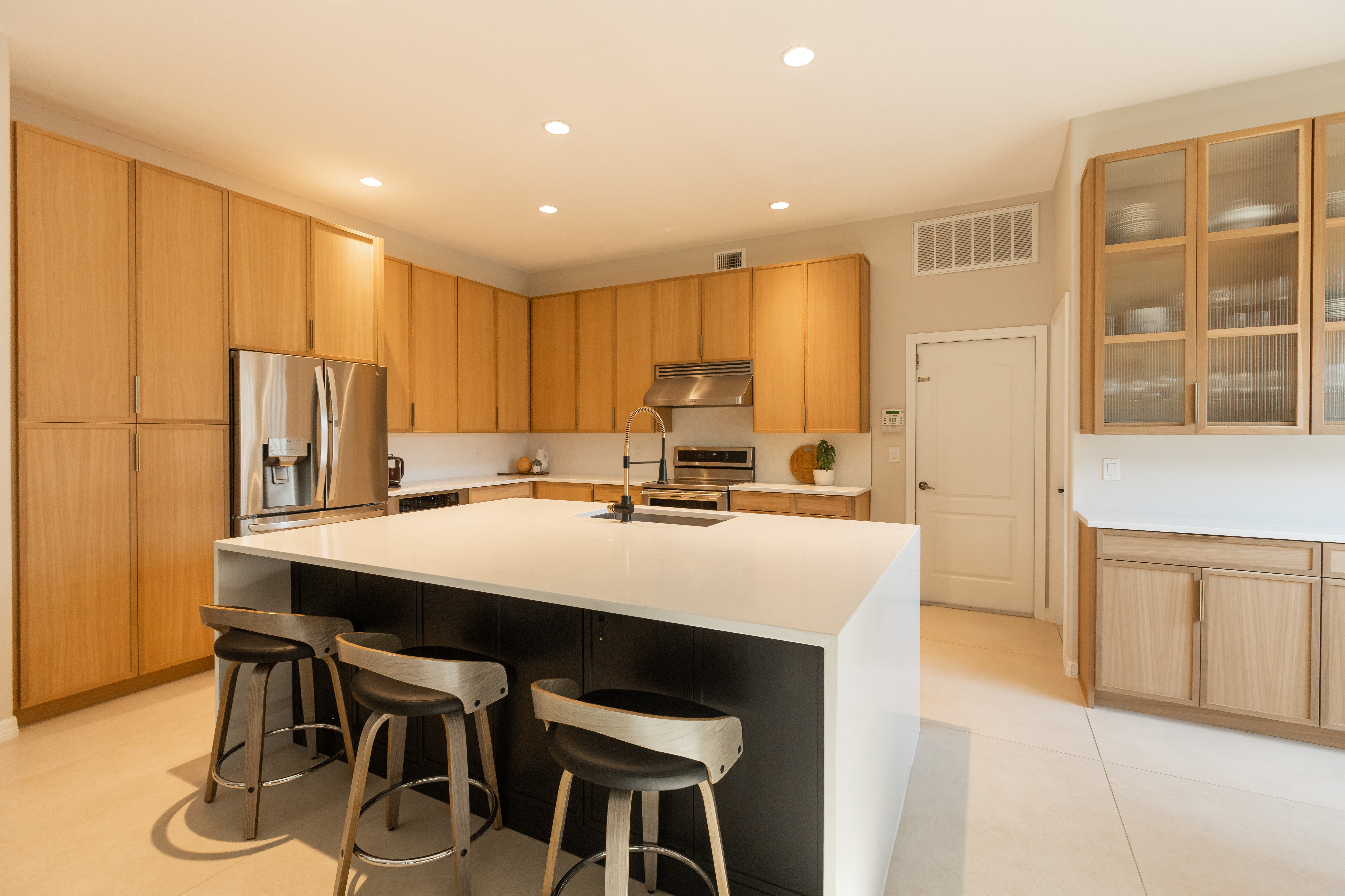 Avatar for Metro Flooring & Cabinets