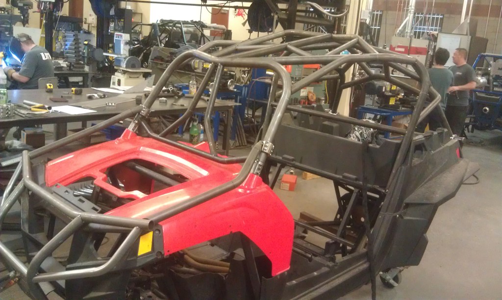 Custom rock crawler cage