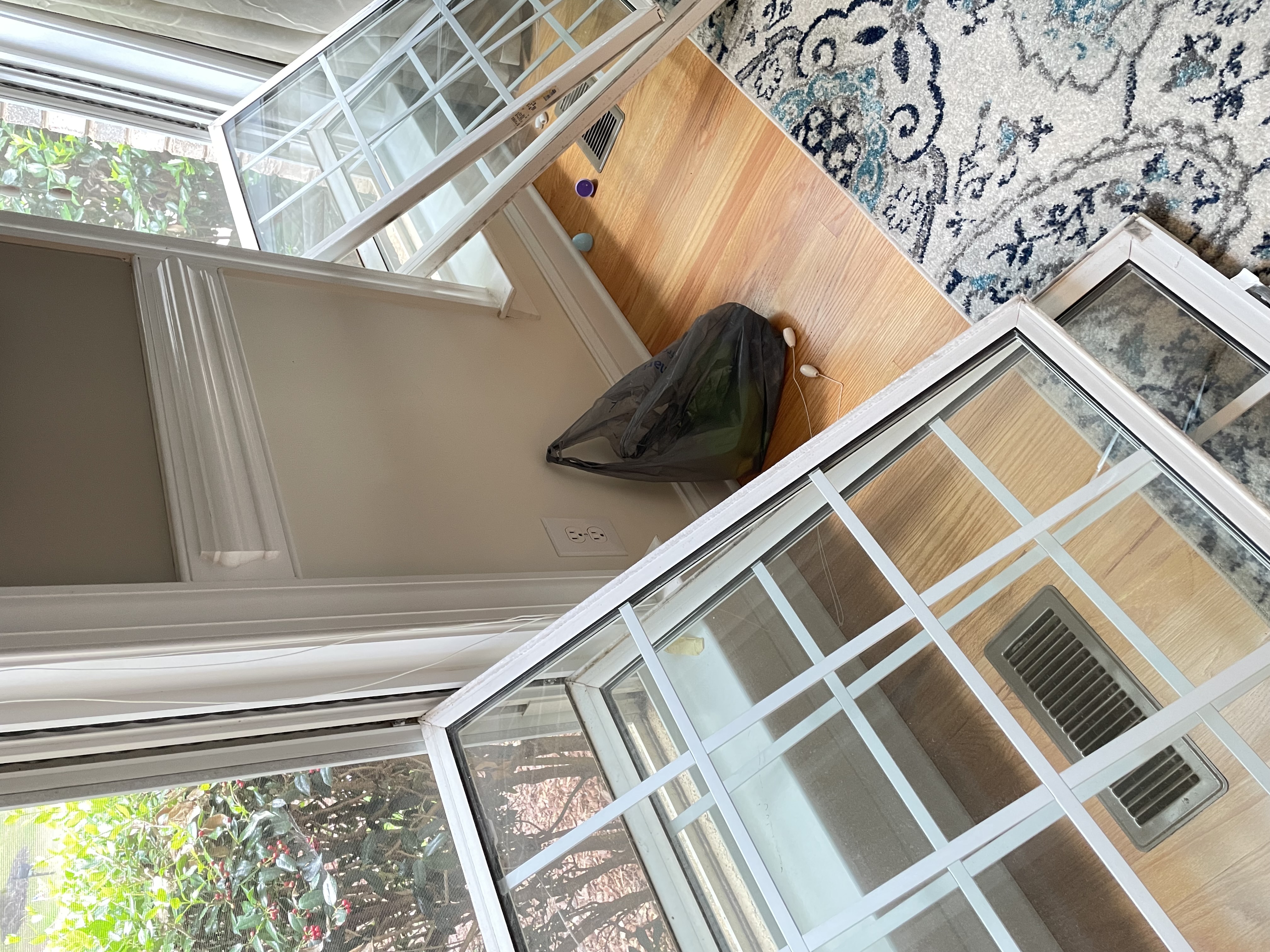 Supreme Window cleaning  logo