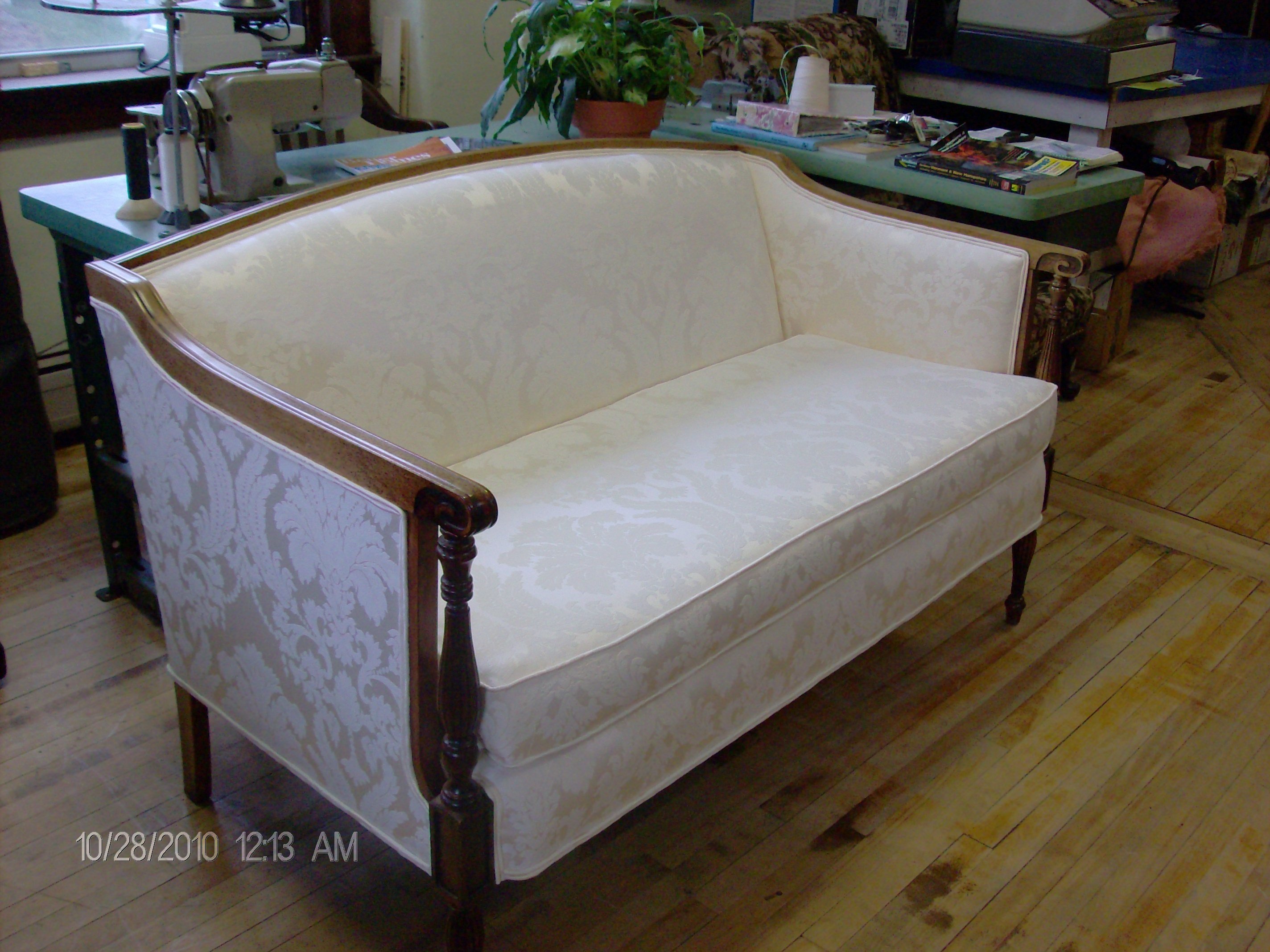 Avatar for D' Leon Custom Upholstery