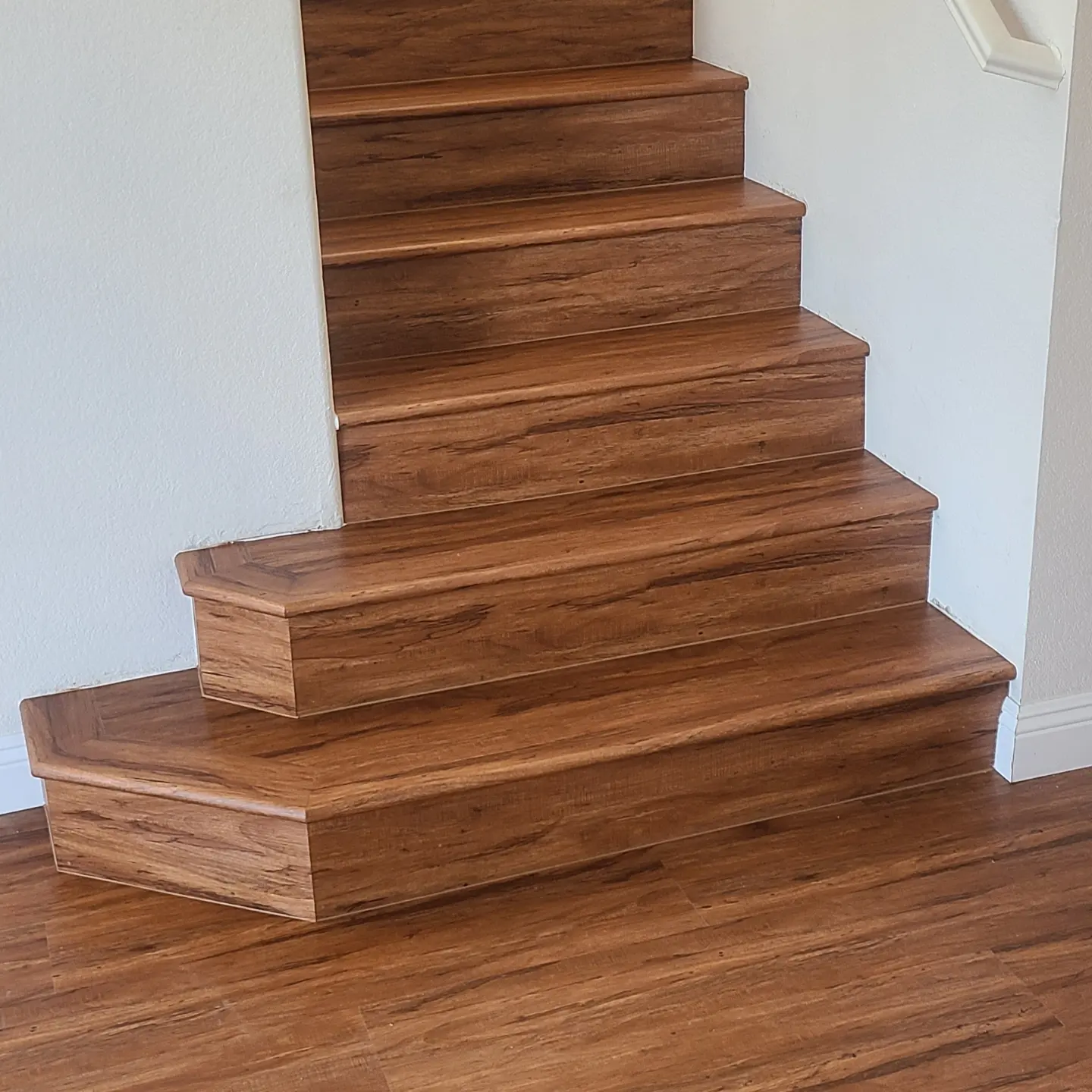 Avatar for Frias Flooring