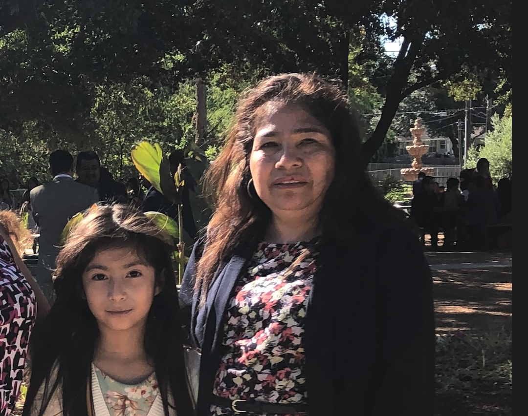 Maribel's House Cleaning Service  logo