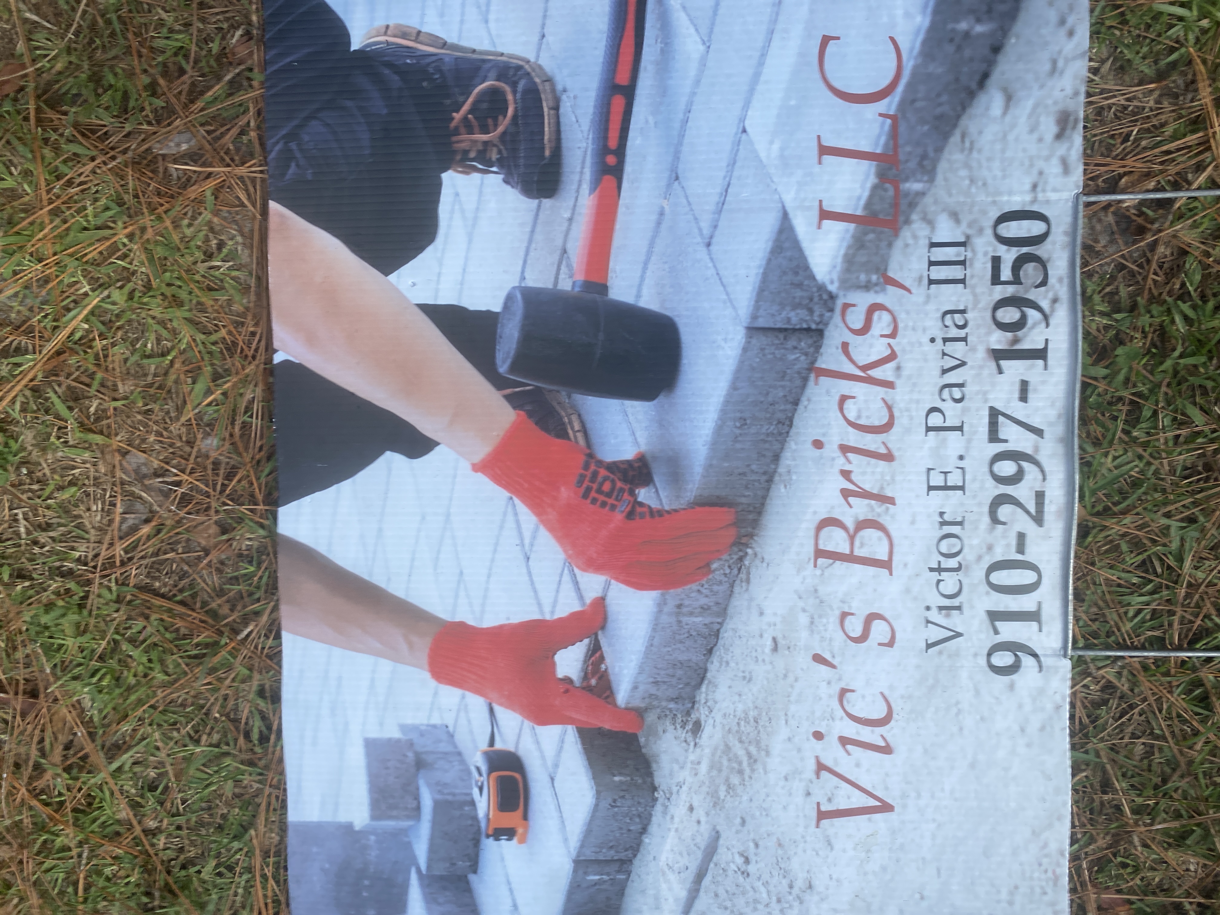 Avatar for Vic’s Bricks