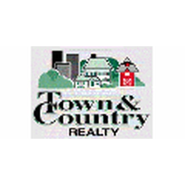 Town & Country Realty logo