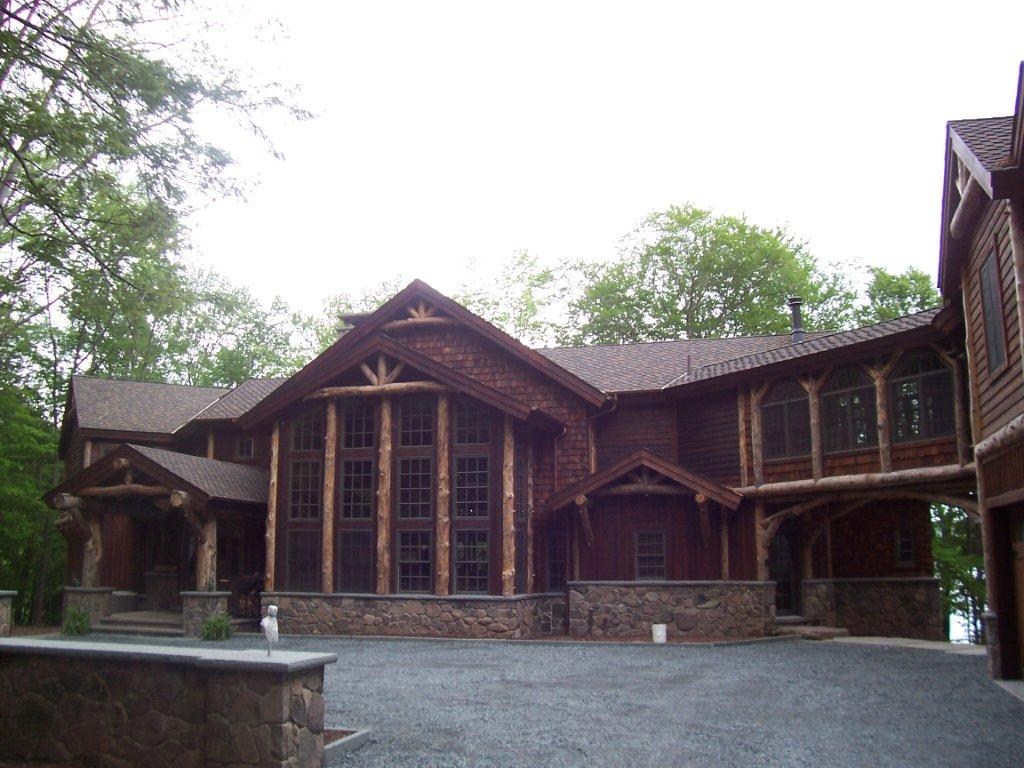 Anderrondach Style Home