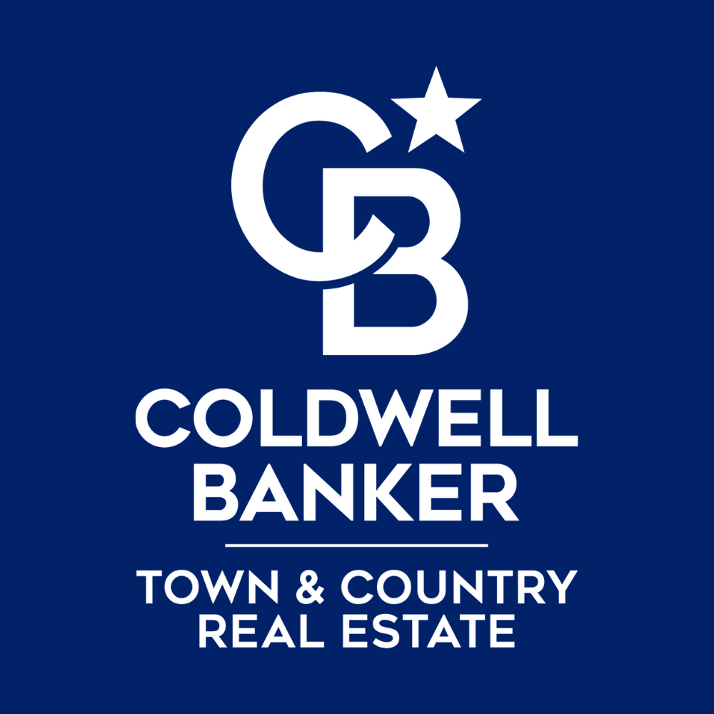 BRIGHTON TOWN & COUNTRY logo