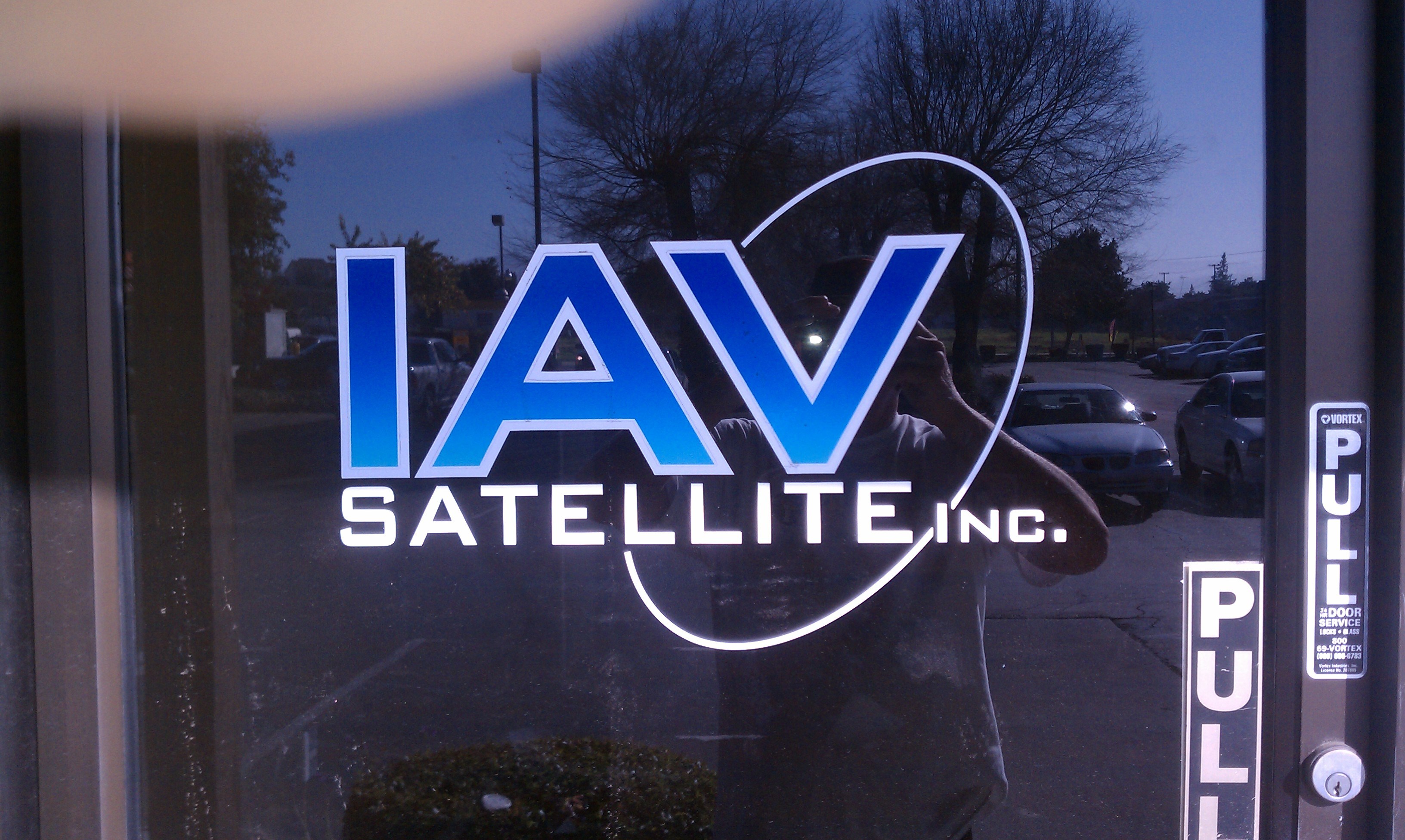 IAV Satellite Inc logo