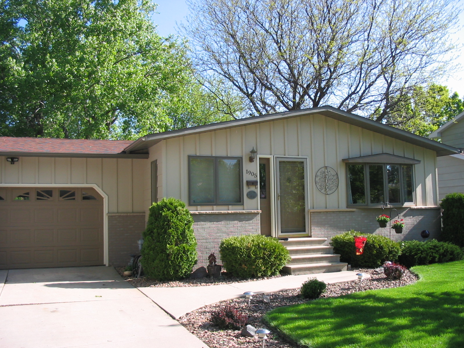 Universal Windows Direct Reviews Bloomington, MN Angi