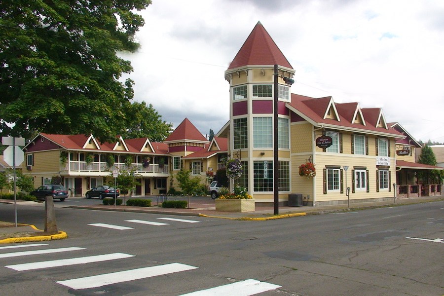 Silverton Inn