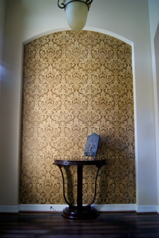 Stencil Foyer Niche